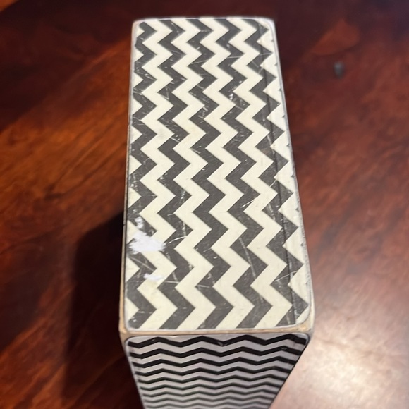 Designs by Kathy box art - Picture 4 of 6